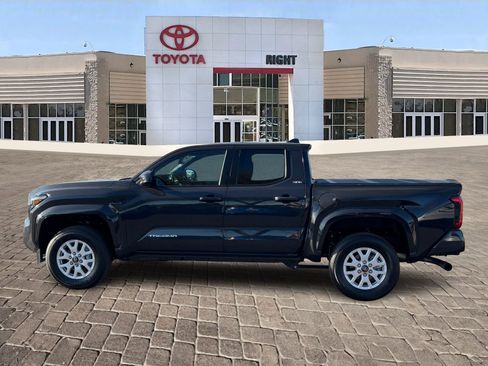 Certified 2025 Toyota Tacoma SR5 image 4