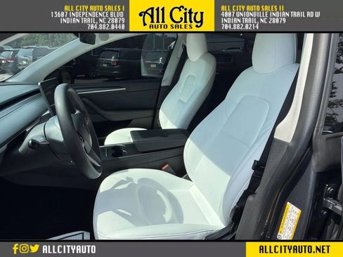 Used 2022 Tesla Model Y Performance AWD/4WD image 15