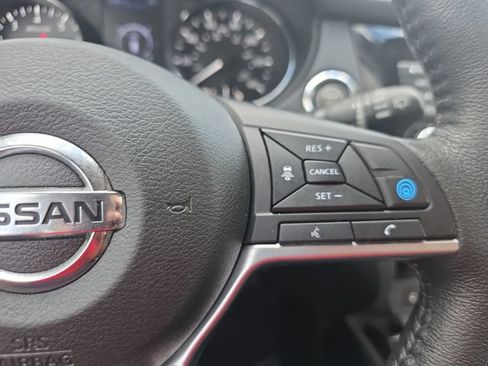 Used 2020 Nissan Rogue SL FWD image 19