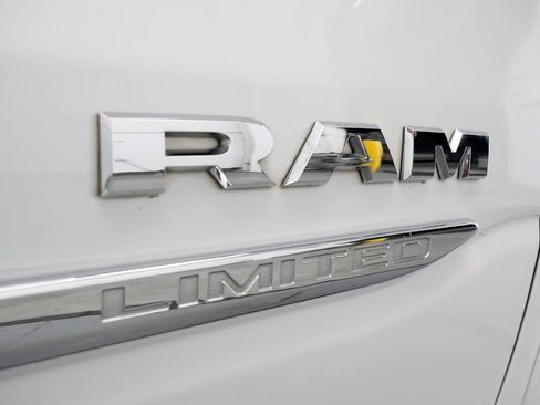 Used 2024 RAM 1500 Limited AWD/4WD image 9