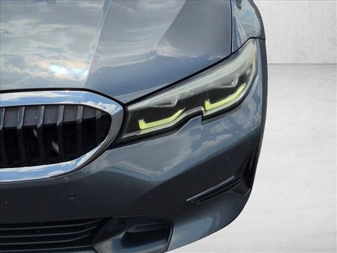 Used 2020 BMW 330i Sedan w/ Convenience Package RWD image 9