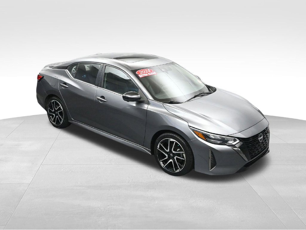Used 2024 Nissan Sentra SR w/ SR Premium Package FWD image 37