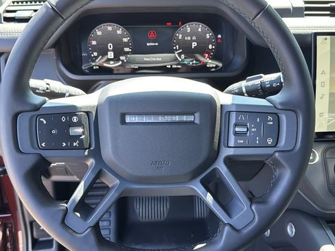 New 2026 Land Rover Defender 90 X-Dynamic SE AWD/4WD image 12