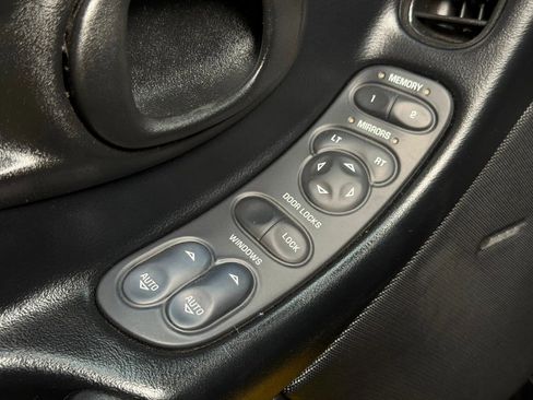 Used 2001 Chevrolet Corvette Convertible w/ Preferred Equipment Group2 image 22