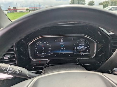 Used 2024 Chevrolet Silverado 1500 LT AWD/4WD image 23