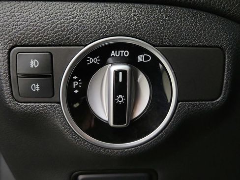 Used 2017 Mercedes-Benz GLA 250 4MATIC image 18