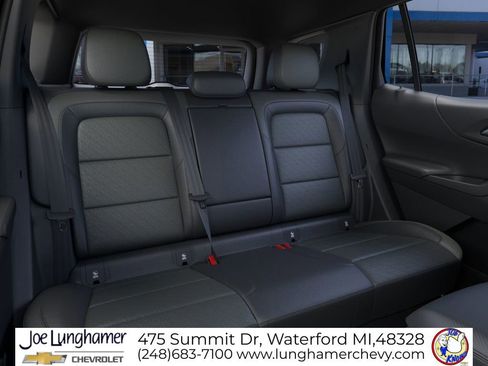 New 2026 Chevrolet Equinox LT w/ Convenience Package II image 17