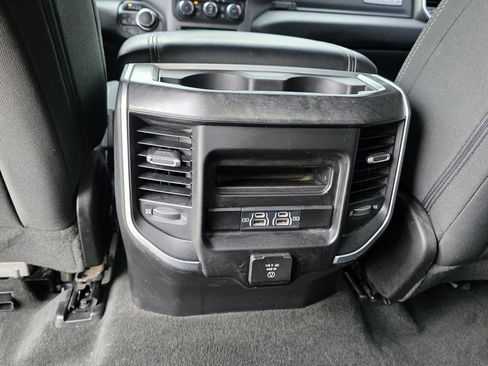 Used 2021 RAM 1500 Big Horn image 15