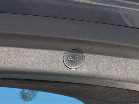 Used 2023 Tesla Model Y Long Range image 15