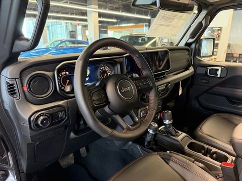New 2026 Jeep Wrangler Unlimited Rubicon 392 w/ Quick Order Package 27X Moab AWD/4WD image 10