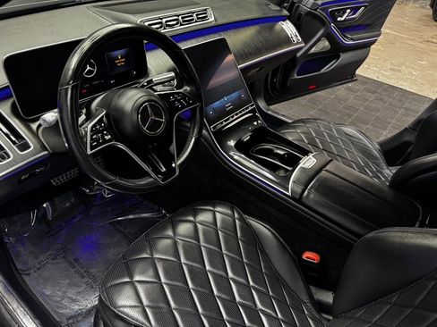 Used 2022 Mercedes-Benz S 580 S 580 w/ AMG Line Package image 32