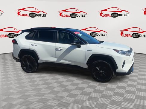 Used 2021 Toyota RAV4 XSE w/ XSE Grade Weather Package AWD/4WD image 9