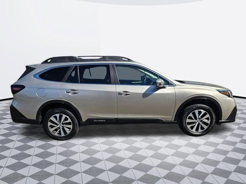 Used 2020 Subaru Outback Premium AWD/4WD image 7