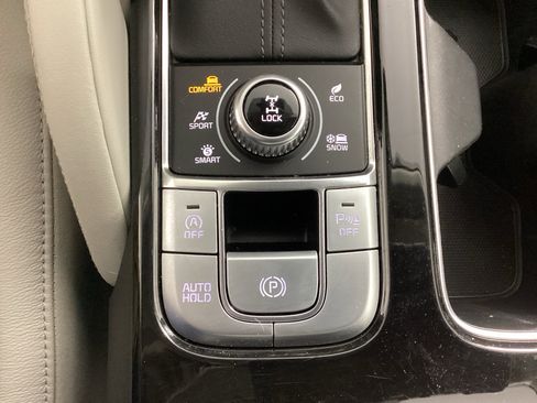 Used 2020 Kia Telluride EX w/ EX Premium Package AWD/4WD image 34