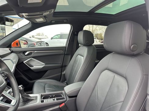 Used 2025 Audi Q3 2.0T Premium image 27