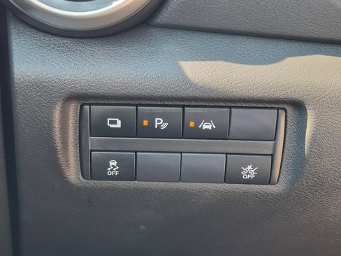 Used 2025 Nissan Versa S w/ Trunk Package FWD image 17