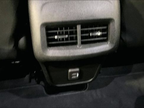 Used 2020 Chevrolet Equinox LT FWD image 26