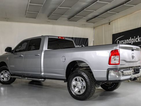 Used 2022 RAM 2500 Big Horn AWD/4WD image 10