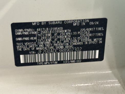 Used 2024 Subaru Crosstrek 2.0i Premium image 34