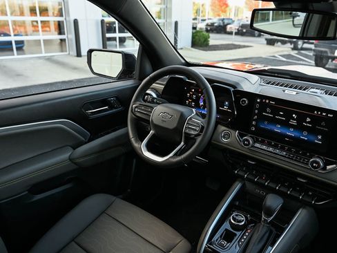 New 2026 Chevrolet Colorado ZR2 w/ Technology Package image 12