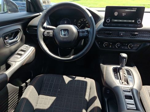 Used 2024 Honda HR-V Sport image 14