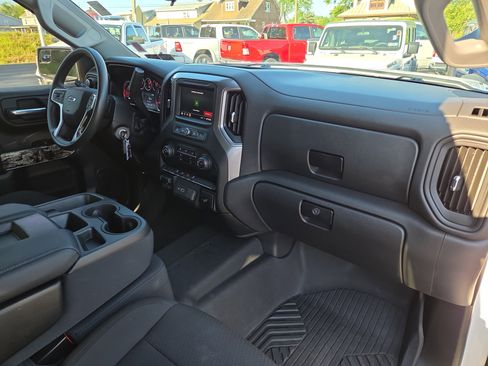Used 2021 Chevrolet Silverado 1500 Custom Trail Boss w/ Realtree Special Edition AWD/4WD image 18