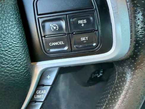 Used 2022 RAM 3500 Big Horn image 23