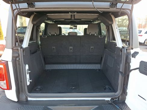 Used 2023 Ford Bronco Black Diamond w/ Sasquatch Package image 28