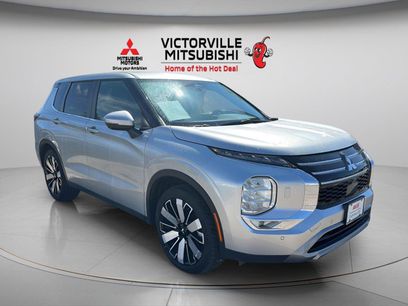 Used 2025 Mitsubishi Outlander SE