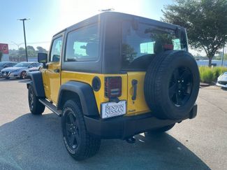 Used 2011 Jeep Wrangler Sport AWD/4WD video 2