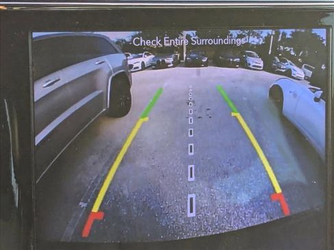 Used 2019 Jeep Grand Cherokee Limited w/ Luxury Group II image 8