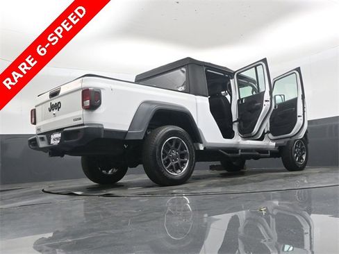 Used 2020 Jeep Gladiator Sport w/ Trailer Tow Package image 50
