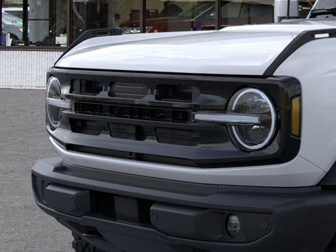 New 2025 Ford Bronco Outer Banks w/ Sasquatch Package image 19