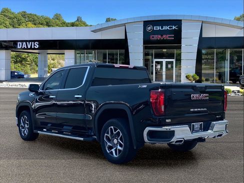 Used 2023 GMC Sierra 1500 SLT w/ SLT Premium Package image 3