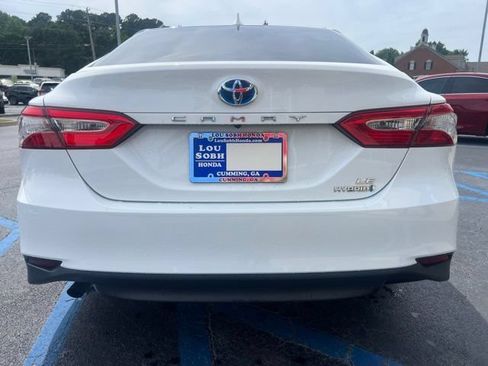 Used 2020 Toyota Camry LE FWD image 7