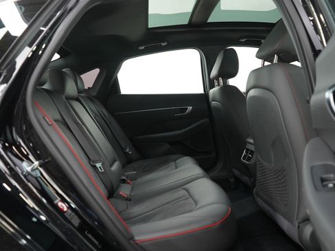 Used 2021 Hyundai Sonata SEL Plus w/ Tech Package image 11