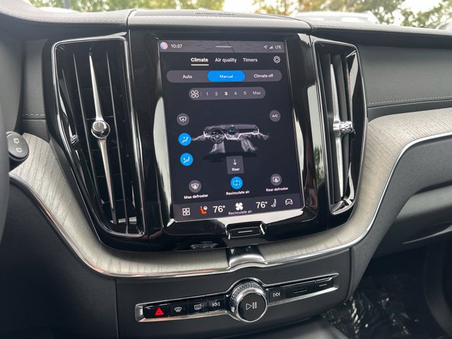 Certified 2025 Volvo XC60 B5 Ultra AWD/4WD image 20