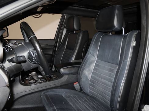 Used 2020 Jeep Grand Cherokee Limited X image 34