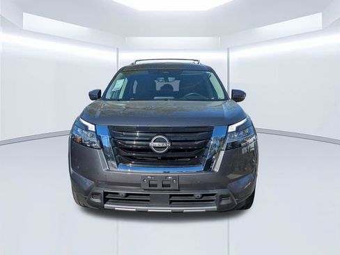 Used 2023 Nissan Pathfinder Platinum w/ Cargo Package image 10