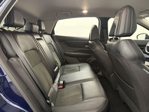 Used 2023 Nissan Ariya AWD image 13