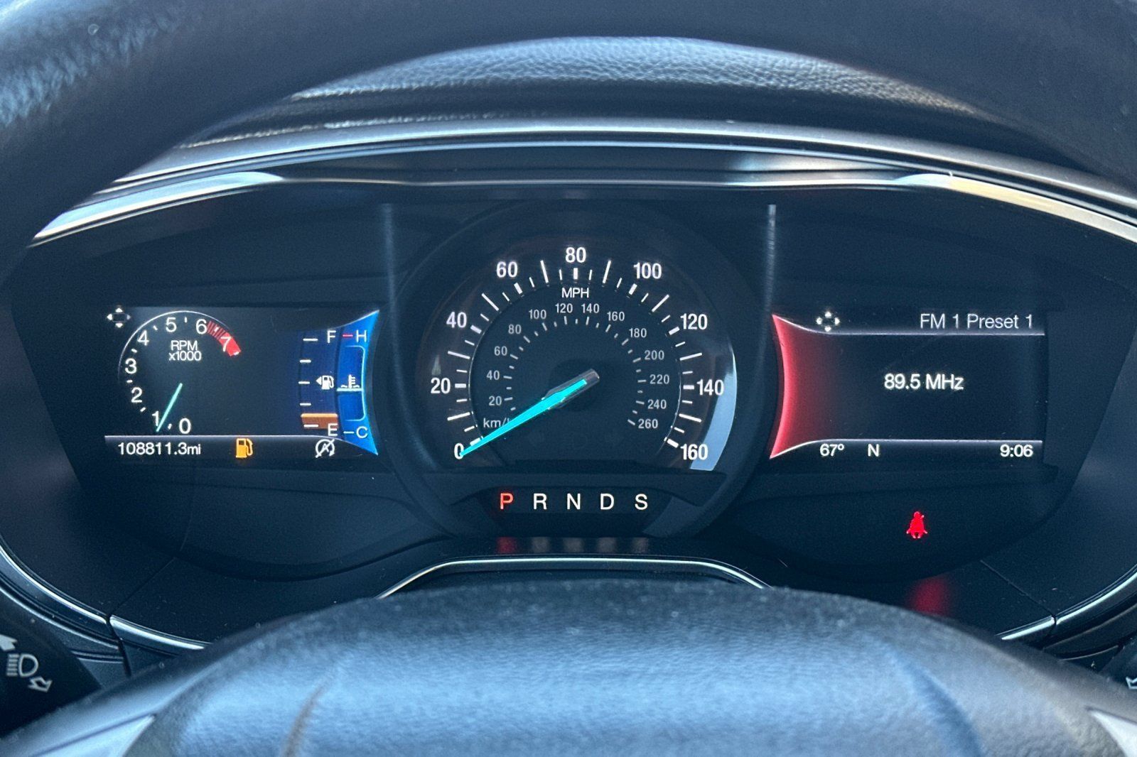 Used 2017 Ford Fusion SE w/ Fusion SE Technology Package FWD image 30