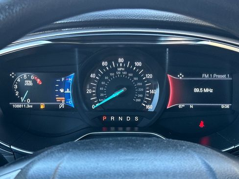 Used 2017 Ford Fusion SE w/ Fusion SE Technology Package FWD image 30