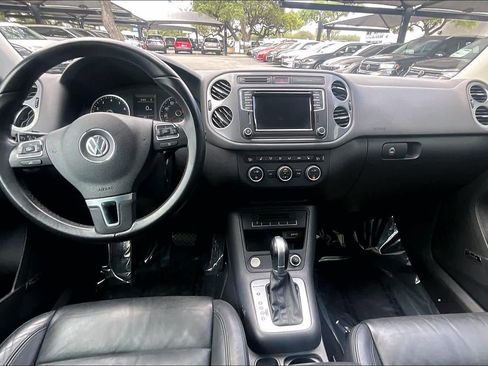 Used 2016 Volkswagen Tiguan SEL image 16