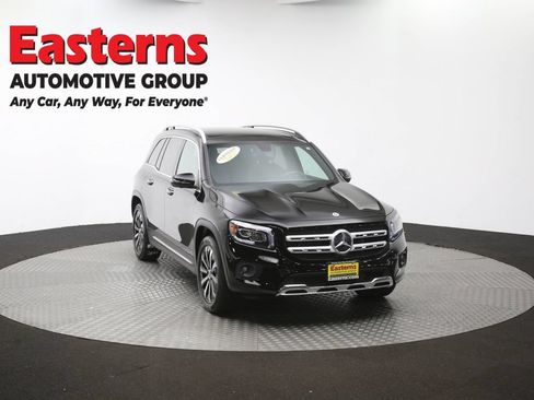 Used 2022 Mercedes-Benz GLB 250 4MATIC w/ Premium Package Lite image 51