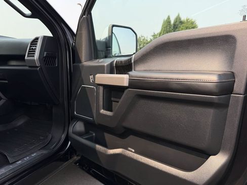 Used 2020 Ford F150 Platinum w/ Technology Package AWD/4WD image 18