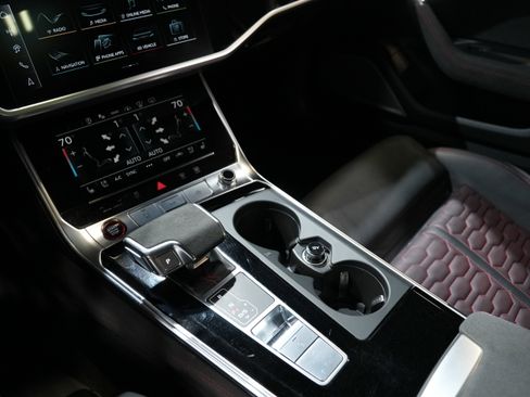 Used 2024 Audi RS 6 performance image 49