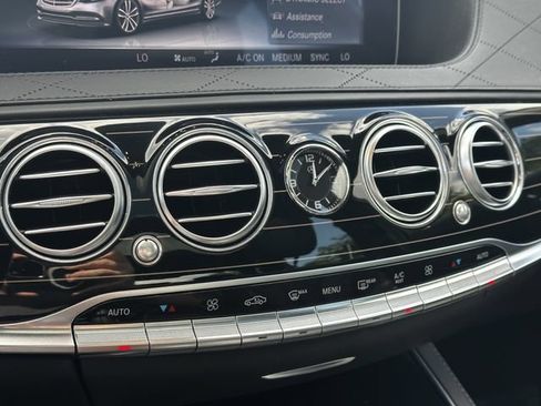 Used 2018 Mercedes-Benz S 560 4MATIC Sedan image 23