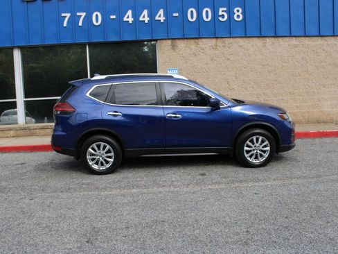 Used 2018 Nissan Rogue SV image 29