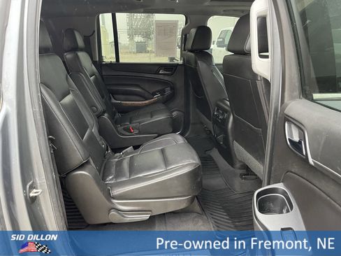 Used 2020 Chevrolet Suburban Premier image 21