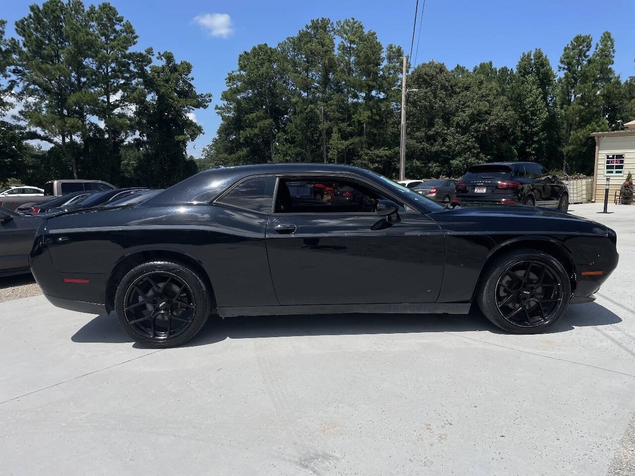 Used 2016 Dodge Challenger SXT w/ Super Sport Group (SS/T) RWD image 11